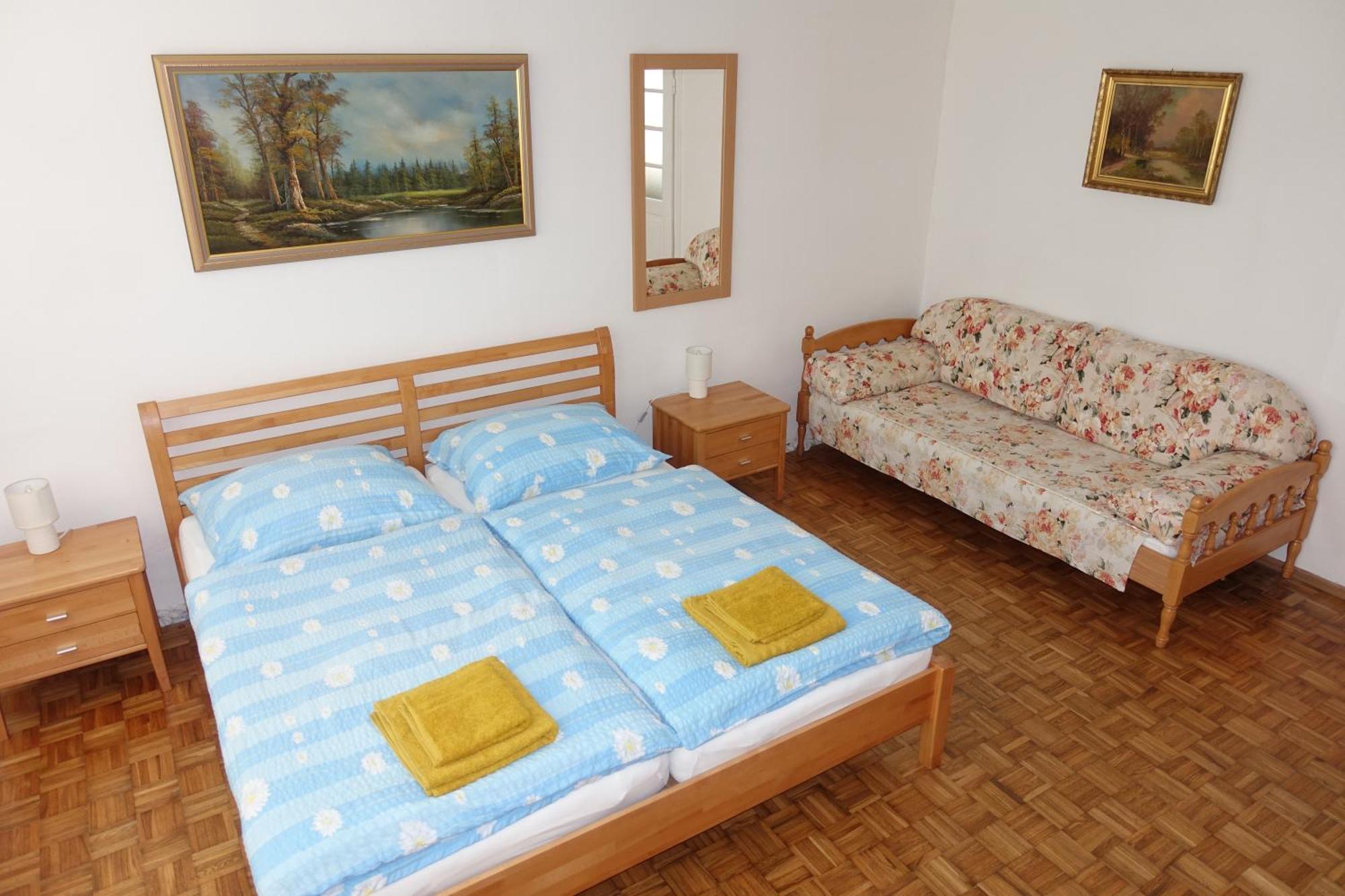 Alla Kittsee Bagian luar foto